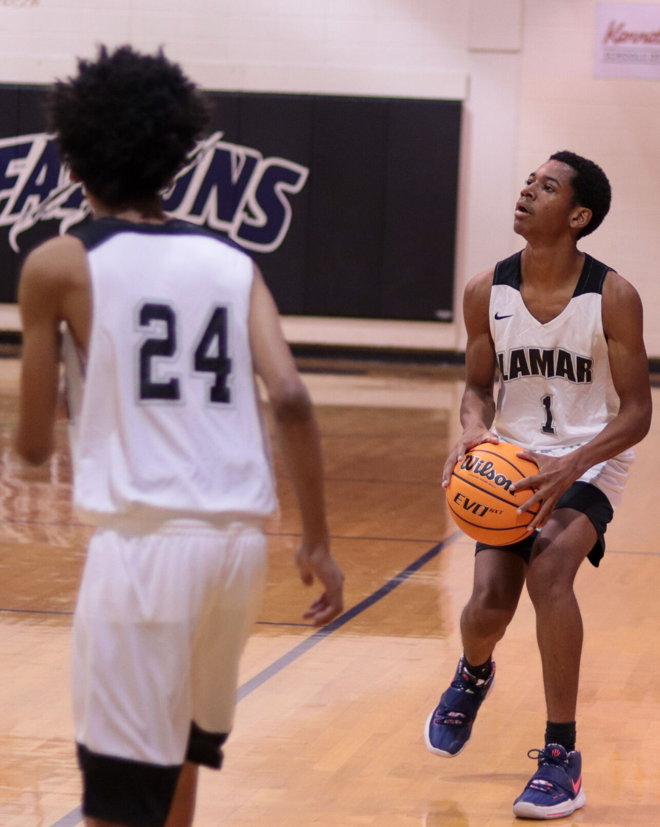 Darlington V.S Lamar